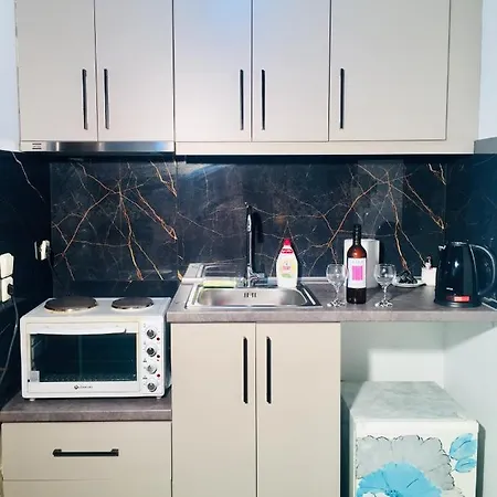 Apartment Plouto Isimeriahomz *